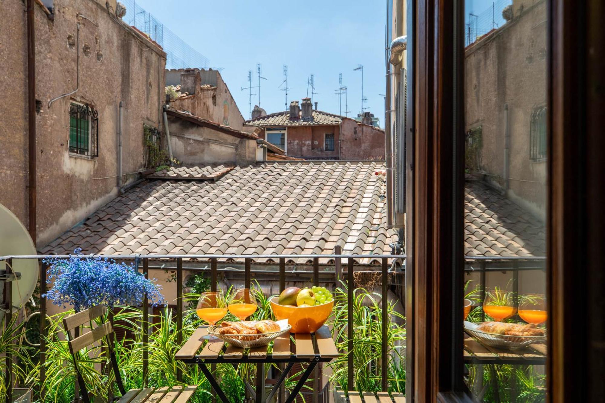 Iflat Pantheon'S Roomy And Friendly Apartment Рим Экстерьер фото